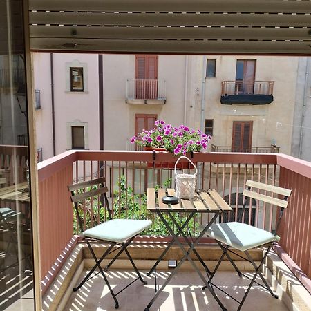 D&P Suites 1 Salemi Εξωτερικό φωτογραφία