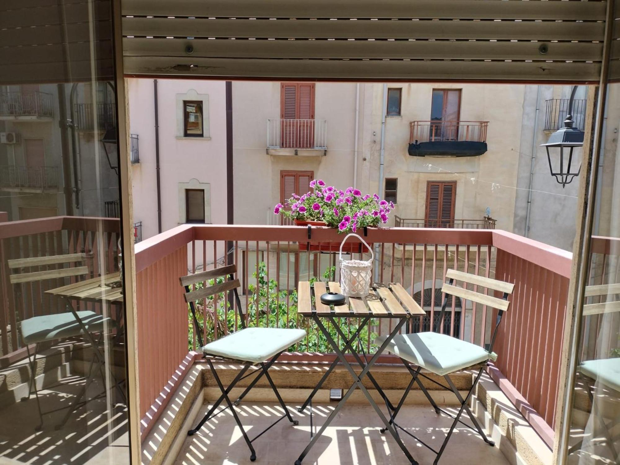 D&P Suites 1 Salemi Εξωτερικό φωτογραφία